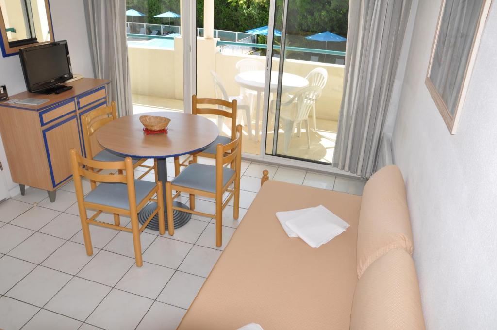 Residence Hoteliere Du Golf Ciboure Zimmer foto